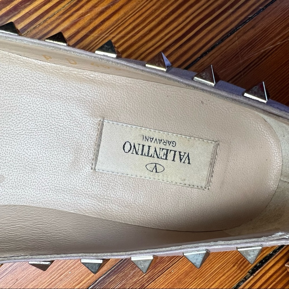 VALENTNO GARAVNI  Patent Leather Rock Stud Ballet Flats - Picture 15 of 17